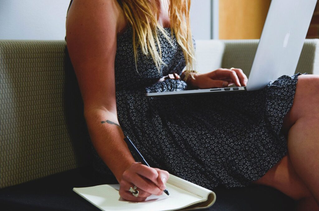 Mujeres inversionistas: ¿cuál es su perfil y preferencias a la hora de invertir? 2 Mujeres inversionistas 2